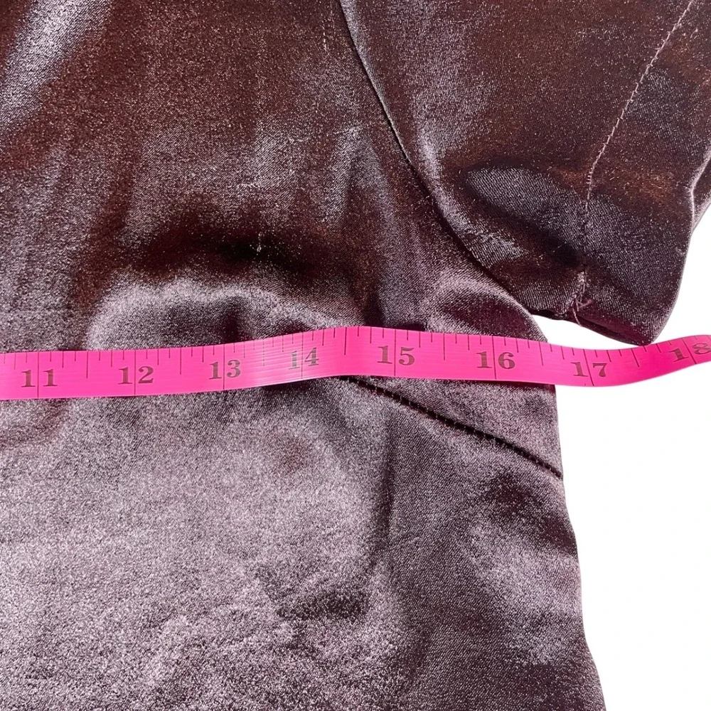 Olivaceous Burgundy Satin Shift Dress Short Sleeve Back Zip Size‎ S Cocktail